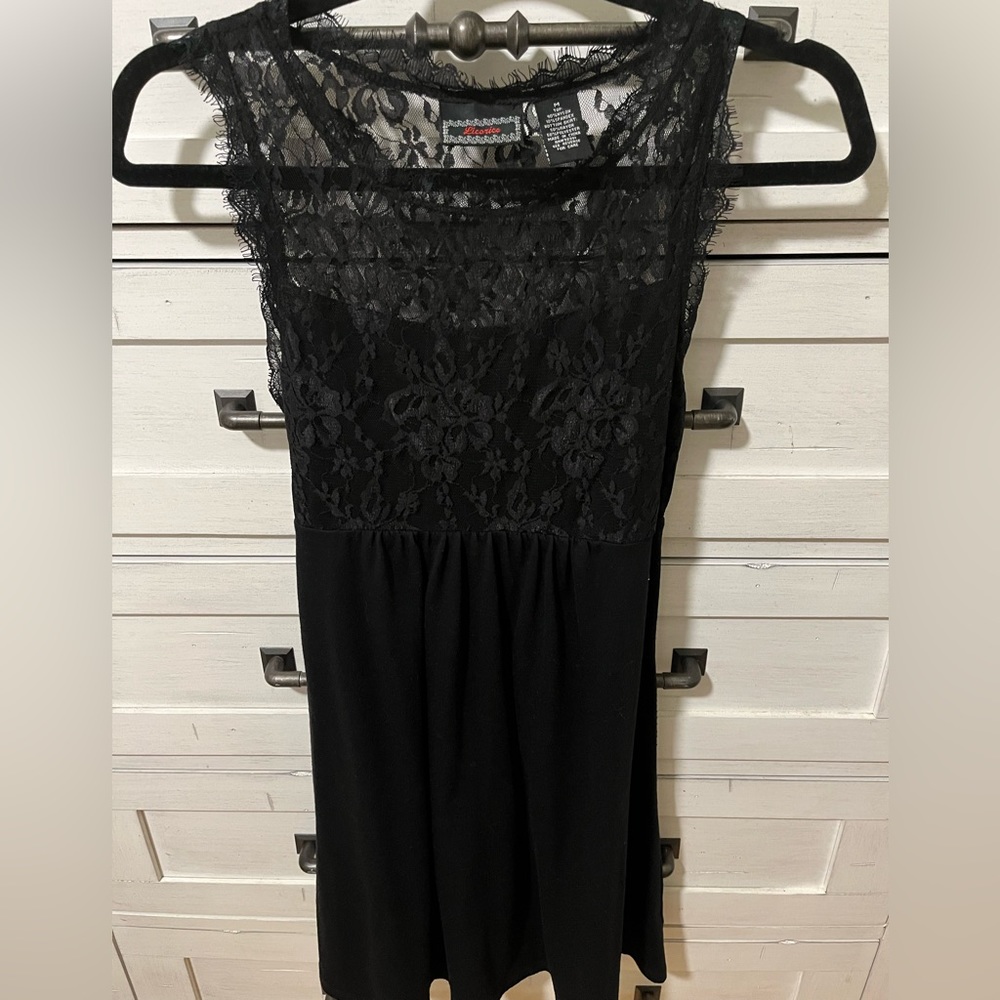 LITTLE BLACK DRESS